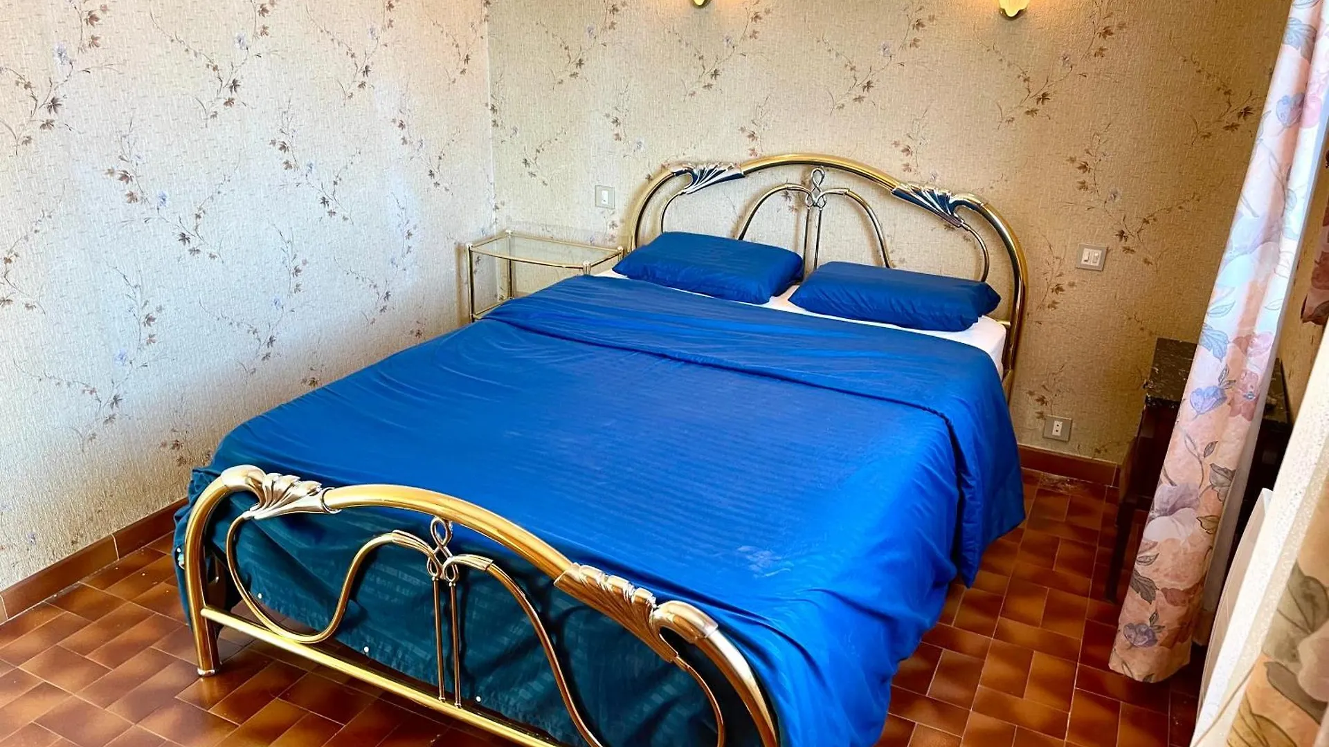 Grand Appartement Provencal 马诺斯克 0*,  法国