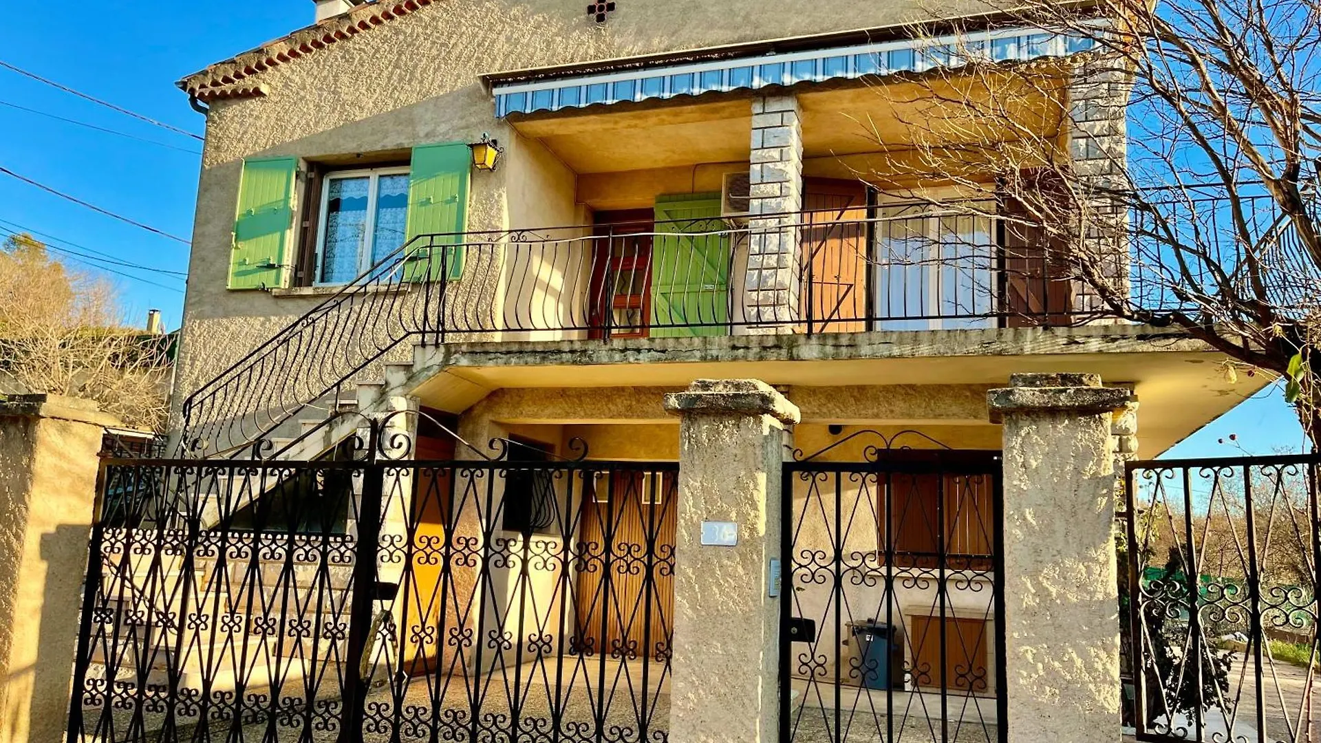 Grand Appartement Provencal 马诺斯克